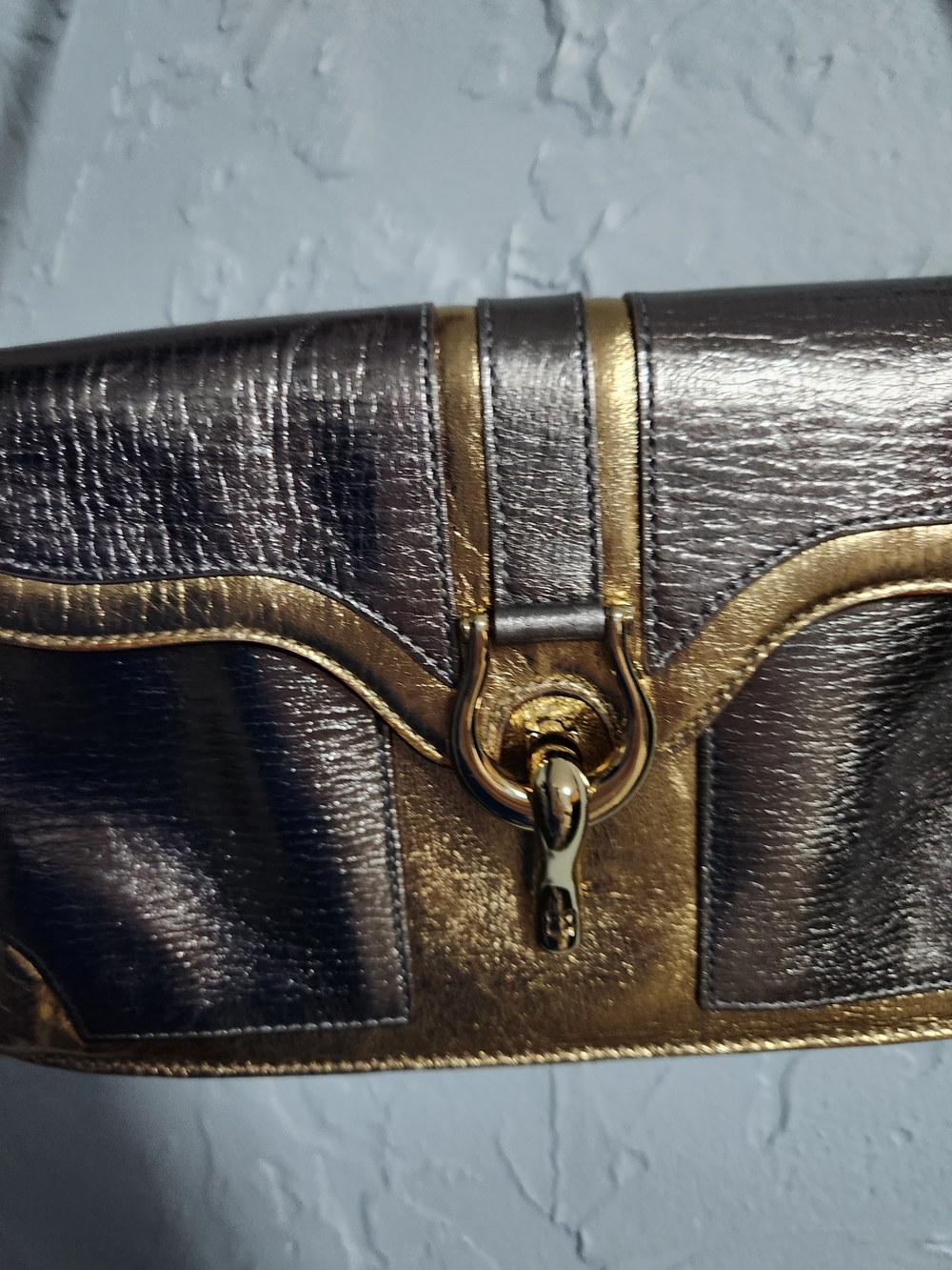 Kate Spade New York Rivington Gisele Metallic  Shoulder Bag 8x5 Silver Gold - Picture 2 of 14